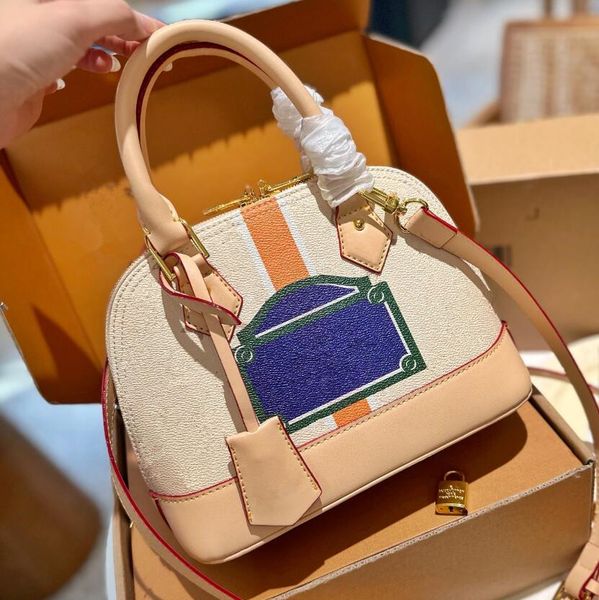luxury lady shell bags fashion casual canvas alma bb luggage tags small lock classical shoulder cflower handbag of high quality
luxury lady shell bags fashion casual canvas alma bb luggage tags small lock classical shoulder cflower handbag of high quality
