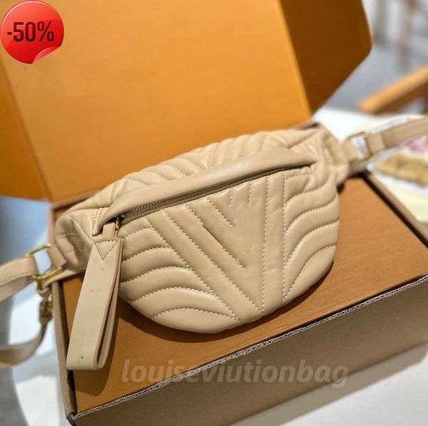 new wave crossbodys women's waistpack chest bag temperament bumbag fanny vintages gold letter sheepskin embroidered thread shoulder bag
new wave crossbodys women's waistpack chest bag temperament bumbag fanny vintages gold letter sheepskin embroidered thread shoulder bag