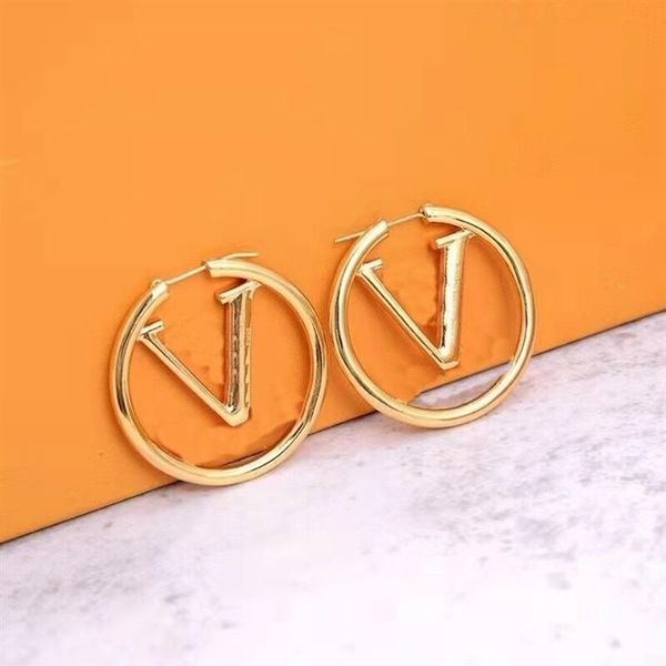 2021 designer earrings fashion style huggie jewelry design stamp stainless steel gold plated stud for women party gifts hoop huggi234j, Golden;silver
2021 designer earrings fashion style huggie jewelry design stamp stainless steel gold plated stud for women party gifts hoop huggi234j, Golden;silver