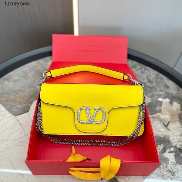 small handheld valentinoc bags bag lady sweet evening purse crossbody chain 2023 locos versatile underarm cowhide one shoulder square 28cm c
small handheld valentinoc bags bag lady sweet evening purse crossbody chain 2023 locos versatile underarm cowhide one shoulder square 28cm c