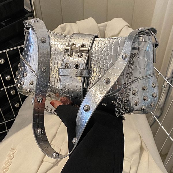 evening bag gold fashion shoulder bag gothic punk cool style trendy rock girls handbag y2k rivet chain for party messenger 230823
evening bag gold fashion shoulder bag gothic punk cool style trendy rock girls handbag y2k rivet chain for party messenger 230823