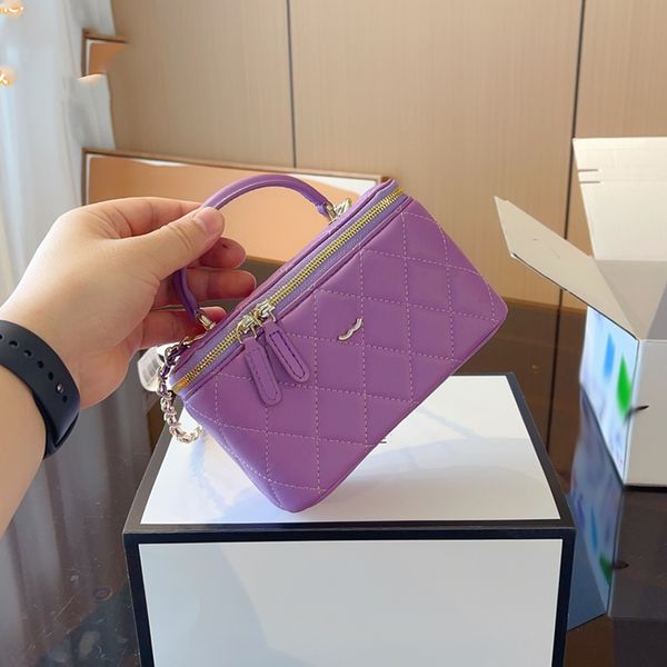 designer ladies mini 16cm makeup bag handle luxury handbag leather diamond hardware metal buckle matelasse chain diagonal shoulder pocket re
designer ladies mini 16cm makeup bag handle luxury handbag leather diamond hardware metal buckle matelasse chain diagonal shoulder pocket re