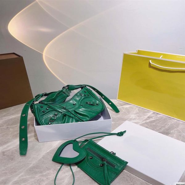 fall new women's bag le cagole luxury designer shoulder messenger bag shape underarm with coin purse249j
fall new women's bag le cagole luxury designer shoulder messenger bag shape underarm with coin purse249j