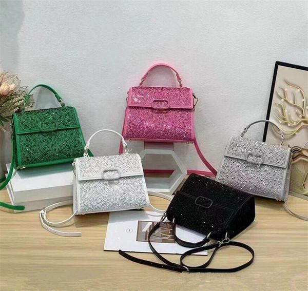 designer shoulder bags womens totes vsling bag tote handbags chains purse fashion lady purses gold letter luxury crossbody bag, Black
designer shoulder bags womens totes vsling bag tote handbags chains purse fashion lady purses gold letter luxury crossbody bag, Black