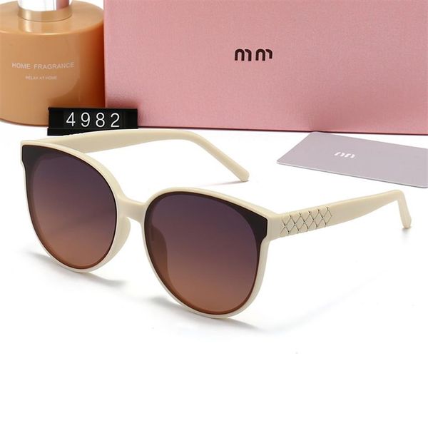 designer sunglasses for men women retro polarizing eyeglasses outdoor shades pc frame fashion classic lady sun glasses mirrors 5 c2770, White;black
designer sunglasses for men women retro polarizing eyeglasses outdoor shades pc frame fashion classic lady sun glasses mirrors 5 c2770, White;black
