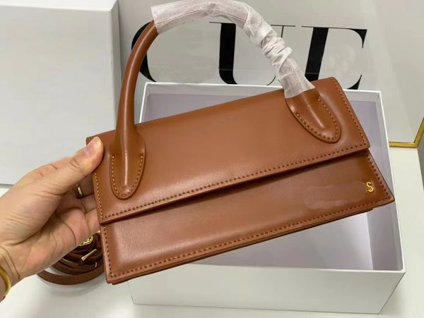 2023 js5a lipstick bag high version designer messenger bag classic retro baguette bag shoulder bag small bread luxury messenger bag original
2023 js5a lipstick bag high version designer messenger bag classic retro baguette bag shoulder bag small bread luxury messenger bag original