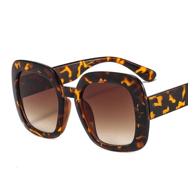 sunglasses fashion square women men pc shining frame gradients lens quality vintage cute lady style sun glasses uv400 230824, White;black
sunglasses fashion square women men pc shining frame gradients lens quality vintage cute lady style sun glasses uv400 230824, White;black