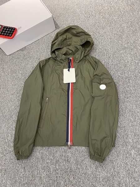 designer hoodies mens winter jackets clothing france brand bomber windshield biker jacket american outerwear coat fashion hombre casual wind, Black;brown
designer hoodies mens winter jackets clothing france brand bomber windshield biker jacket american outerwear coat fashion hombre casual wind, Black;brown