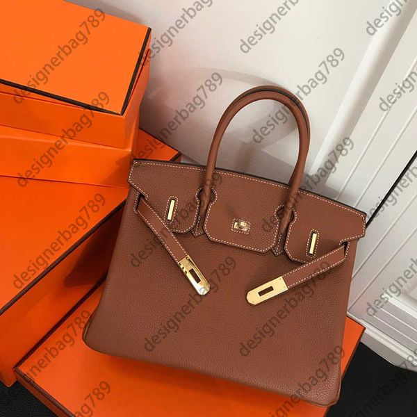 designer fashion luxury brand tote leather mom high-end hardware delicate crossbody large capacity color matching women's shopping bag
designer fashion luxury brand tote leather mom high-end hardware delicate crossbody large capacity color matching women's shopping bag