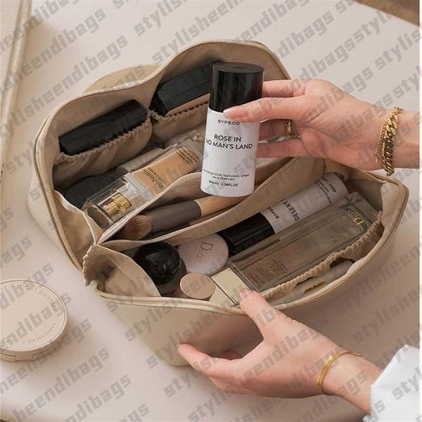 cosmetic bags cases large travel cosmetic bag for women leather makeup organizer female toiletry kit bags make up case storage pou227g
cosmetic bags cases large travel cosmetic bag for women leather makeup organizer female toiletry kit bags make up case storage pou227g