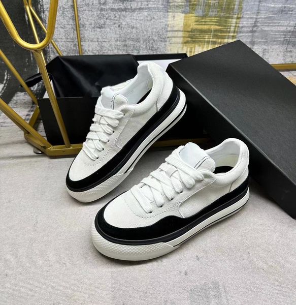 2023 new thick soled shoes female autumn and winter color round head all match casual shoes, Black
2023 new thick soled shoes female autumn and winter color round head all match casual shoes, Black