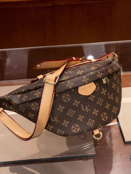 designers luxury waist bags cross body famous bumbag fashion shoulder bag bum fanny pack louise purse vutton crossbody viuton bag
designers luxury waist bags cross body famous bumbag fashion shoulder bag bum fanny pack louise purse vutton crossbody viuton bag