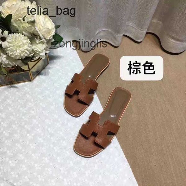 2023 women's shoes baida slipper bear slippers sandal oran summer designer color matching leatflat sandals for tourism litchi pattern b
2023 women's shoes baida slipper bear slippers sandal oran summer designer color matching leatflat sandals for tourism litchi pattern b