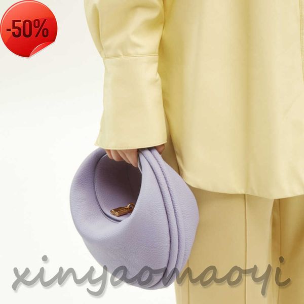 evening bags songmont luna bag luxury designer underarm hobo shoulder bag half moon leather purse clutch bags handbag crossbody size 26*23*1
evening bags songmont luna bag luxury designer underarm hobo shoulder bag half moon leather purse clutch bags handbag crossbody size 26*23*1