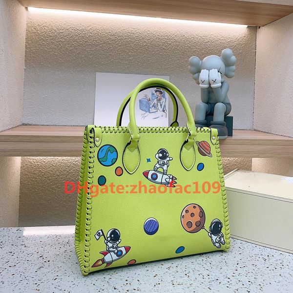 onthego designer tote women shopping bag luxury shoulder bag messenger bag handbag new designer bag sacoche crossbody sling bag
onthego designer tote women shopping bag luxury shoulder bag messenger bag handbag new designer bag sacoche crossbody sling bag