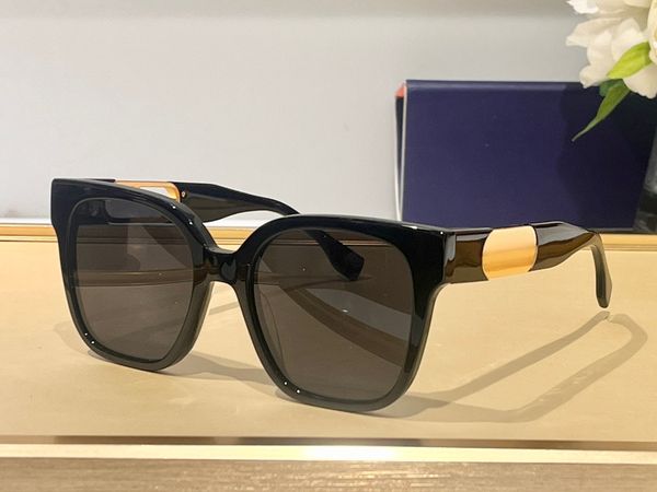 sunglasses for men and women designers 40063 style anti-ultraviolet retro eyewear full frame random box, White;black
sunglasses for men and women designers 40063 style anti-ultraviolet retro eyewear full frame random box, White;black
