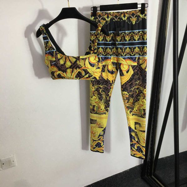 women tracksuits medus printed bra pants set versa designer tracksuit suit women's tank sweatpants suits 001, Black;brown
women tracksuits medus printed bra pants set versa designer tracksuit suit women's tank sweatpants suits 001, Black;brown