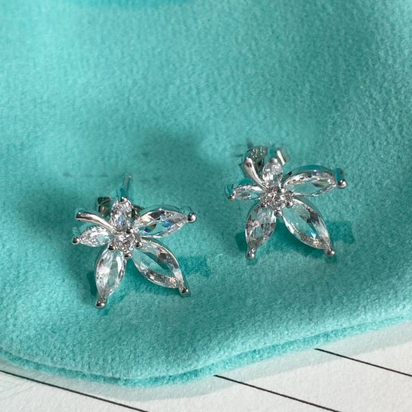 luxury earring sterling silver designer earring for women fashion brand jewelry wedding gifts, Golden
luxury earring sterling silver designer earring for women fashion brand jewelry wedding gifts, Golden