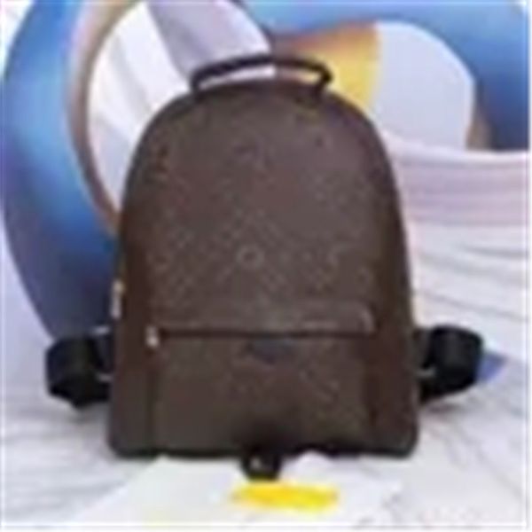 designer backpack classic large capacity waterproof design carry backpack men's and women's duffel bags fashionista backpack luxur
designer backpack classic large capacity waterproof design carry backpack men's and women's duffel bags fashionista backpack luxur
