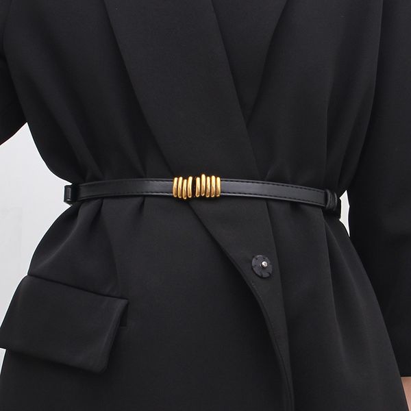 waist chain belts thin retro gold buckle adjustable women pu leather fashion wild skinny dress jeans decorative straps waistbands 230825
waist chain belts thin retro gold buckle adjustable women pu leather fashion wild skinny dress jeans decorative straps waistbands 230825
