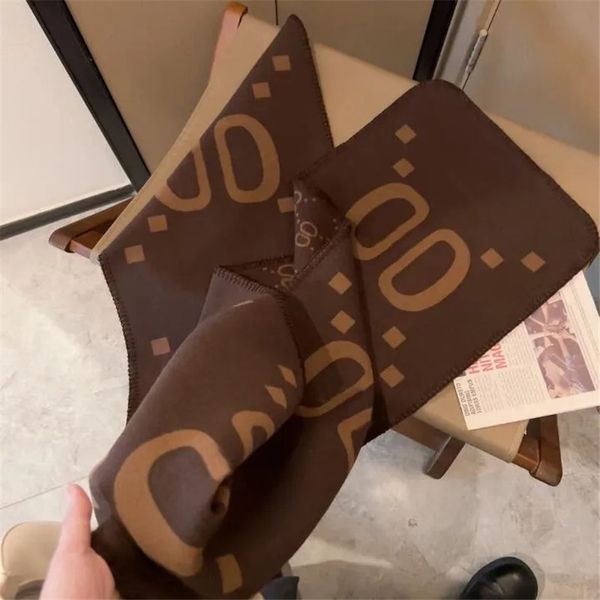 2023 luxury scarf designers new arrived brand men scarf cashmere winter scarves long size male warmer women printing letter wool, Blue;gray
2023 luxury scarf designers new arrived brand men scarf cashmere winter scarves long size male warmer women printing letter wool, Blue;gray