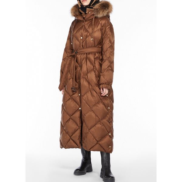 8.25 temperament fashion argyle with fox fur collar hooded with belt single breasted mid length down coat women, Black
8.25 temperament fashion argyle with fox fur collar hooded with belt single breasted mid length down coat women, Black