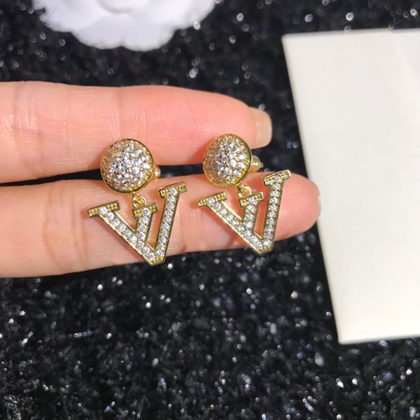 luxury designer earring 18k gold designer earrings womens diamond jewelry gift alphabet earrings, Golden;silver
luxury designer earring 18k gold designer earrings womens diamond jewelry gift alphabet earrings, Golden;silver