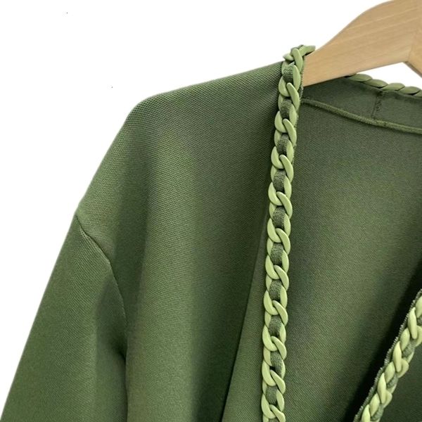 women's knits tees 2023 women sweater cardigan autumn winter removable belt chain trim patch pockets high street chic stunning fashion, White
women's knits tees 2023 women sweater cardigan autumn winter removable belt chain trim patch pockets high street chic stunning fashion, White