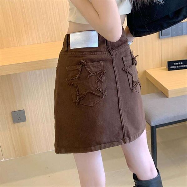 rejuvenated coffee denim skirt for women with a niche design line star pockets high waist slim short, Black
rejuvenated coffee denim skirt for women with a niche design line star pockets high waist slim short, Black