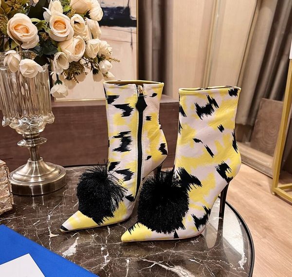 latest women's boots, slim high heels, pointed suede toe with ball decoration, queen's solid color printed upper size 35-42+box, Black
latest women's boots, slim high heels, pointed suede toe with ball decoration, queen's solid color printed upper size 35-42+box, Black