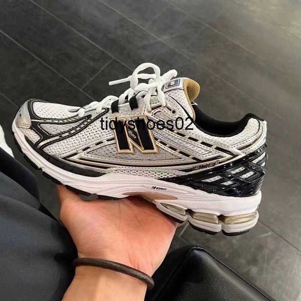 chunyuan 2023 new 1906r sports shoes jogging shoes new balances shoes men's shoes casual mesh shoes women's shoes dad shoes, Black
chunyuan 2023 new 1906r sports shoes jogging shoes new balances shoes men's shoes casual mesh shoes women's shoes dad shoes, Black