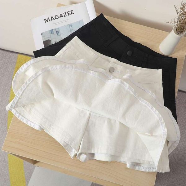 short skirt for women summer black and white denim elastic
short skirt for women summer black and white denim elastic