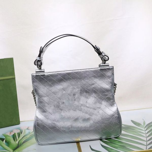 fashion designer women's classic luxury chain bag made of genuine leather with large capacity for leisure and versatile handheld undera
fashion designer women's classic luxury chain bag made of genuine leather with large capacity for leisure and versatile handheld undera