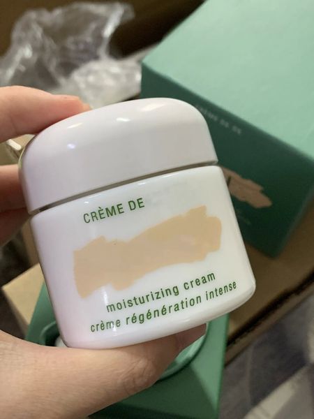 magic soft cream moisturizing cream-moisturizing gel-cream 60ml regeneration intense 60ml to the us in 3-7 days, White
magic soft cream moisturizing cream-moisturizing gel-cream 60ml regeneration intense 60ml to the us in 3-7 days, White