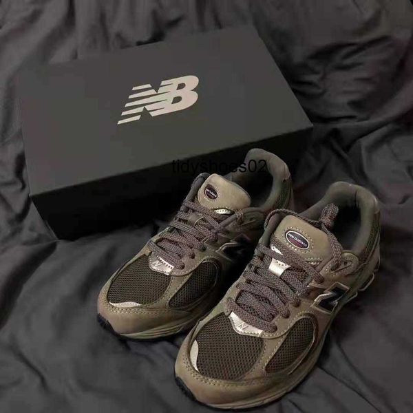 chunyuannew balances shoes 2002r yuanzu grey classic grey dad shoes men's and women's casual couple sports running shoes, Black
chunyuannew balances shoes 2002r yuanzu grey classic grey dad shoes men's and women's casual couple sports running shoes, Black