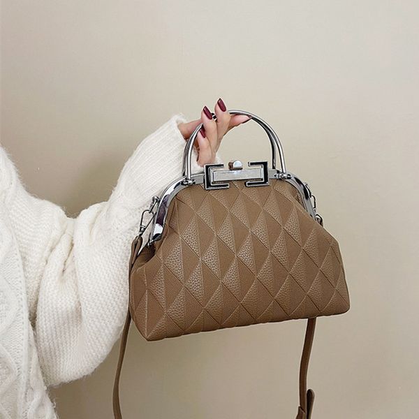 factory wholesale women shoulder bags 7 colors simple and versatile solid color leather handbag elegant retro embossed backpack popular plai
factory wholesale women shoulder bags 7 colors simple and versatile solid color leather handbag elegant retro embossed backpack popular plai