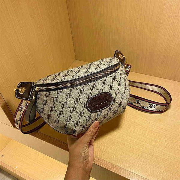 leisure female dumpling cross new high-end mobile phone korean french chest waist super fire designer handbags 70% off
leisure female dumpling cross new high-end mobile phone korean french chest waist super fire designer handbags 70% off