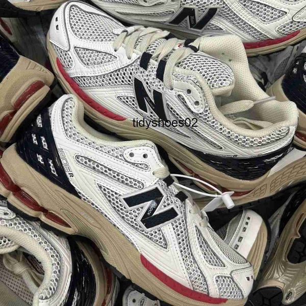 1960r new balances shoes trendy breathable lightweight low running shoes for men and women's versatile running shoes pure original, Black
1960r new balances shoes trendy breathable lightweight low running shoes for men and women's versatile running shoes pure original, Black