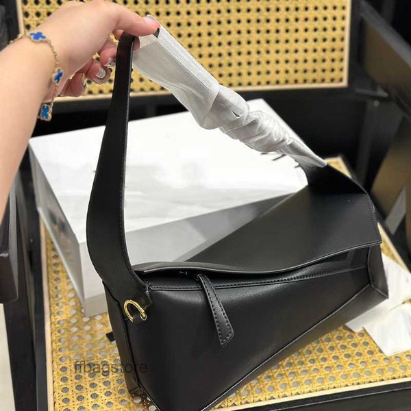 lowe purse one puzzle pack capacity spain 2023 bag splice geometry designer high hobo leather quality underarm bags shoulder girl handheld s
lowe purse one puzzle pack capacity spain 2023 bag splice geometry designer high hobo leather quality underarm bags shoulder girl handheld s
