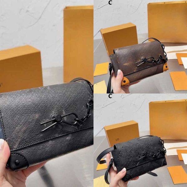 luxurys lvvs underarm bag designer bags handbags shoulder envelope bags tote women's clutch bag fashion texture leather totebags hand-h
luxurys lvvs underarm bag designer bags handbags shoulder envelope bags tote women's clutch bag fashion texture leather totebags hand-h