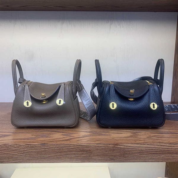 9a luxury h ermes real leather lindss tote bags hand sewn 2023 new bag mini leather crossbody wax thread minimalist doctor single s have rea
9a luxury h ermes real leather lindss tote bags hand sewn 2023 new bag mini leather crossbody wax thread minimalist doctor single s have rea
