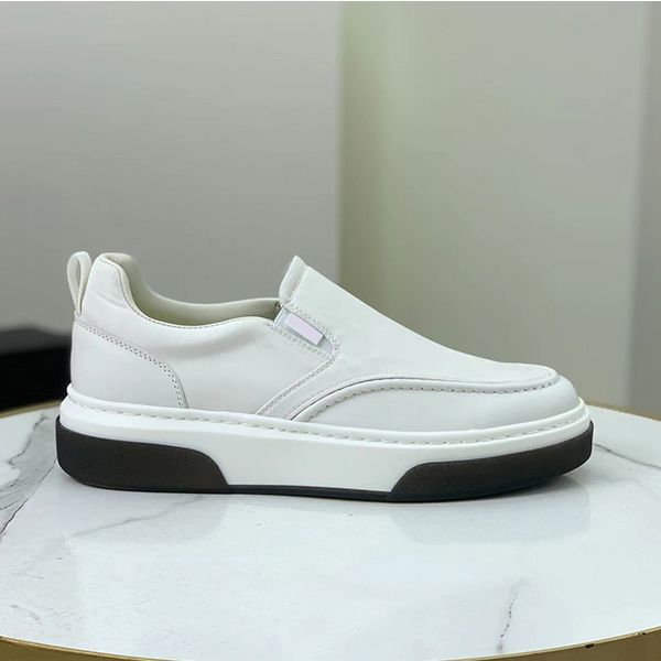 sports shoes leather stitching men's shoes versatile flat non-slip design casual shoes shoes are available in multiple colors classic v, Black
sports shoes leather stitching men's shoes versatile flat non-slip design casual shoes shoes are available in multiple colors classic v, Black