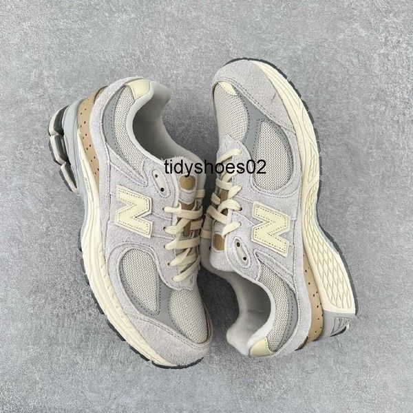 new balances shoes nb2002r classic grey cloud mist grey yuan zu grey men's and women's trend versatile casual running shoe, Black
new balances shoes nb2002r classic grey cloud mist grey yuan zu grey men's and women's trend versatile casual running shoe, Black