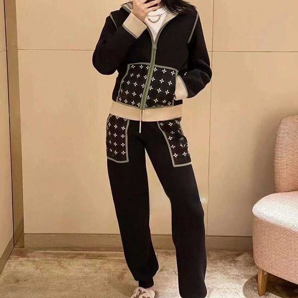 luxury designer tracksuit women zipper jacket pants suit classic embroidered sports suits women's casual coat sweatpants two-piece set, Gray
luxury designer tracksuit women zipper jacket pants suit classic embroidered sports suits women's casual coat sweatpants two-piece set, Gray
