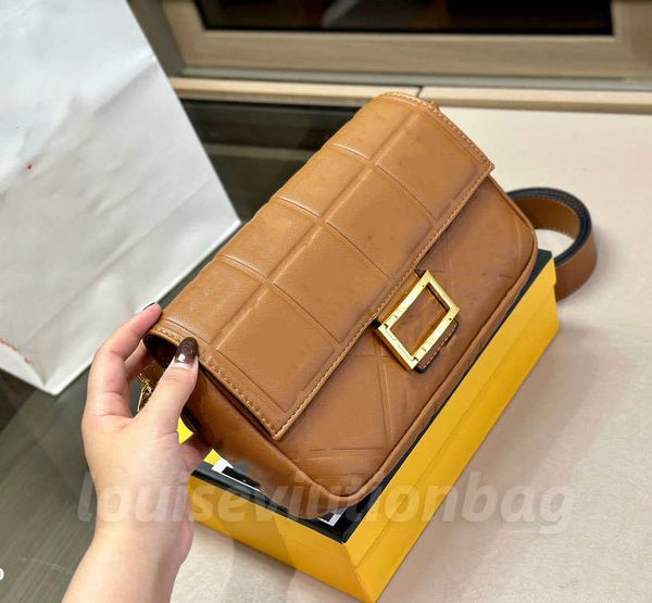handbag woman baguette large capacity new f logo bag designer imported cowhide 2022 clamshell tofu bag
handbag woman baguette large capacity new f logo bag designer imported cowhide 2022 clamshell tofu bag