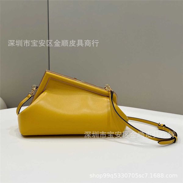 outdoor designer bags tote luxury women's bag shoot firet bag red shoulder bag crossbody bag cloud bag fen bags iux9
outdoor designer bags tote luxury women's bag shoot firet bag red shoulder bag crossbody bag cloud bag fen bags iux9