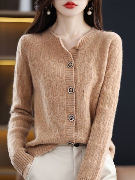 women's knits tees 2023autumn and winter round neck 100 wool sweater fashion western style all wear diamond knitwear retro simple highg, White
women's knits tees 2023autumn and winter round neck 100 wool sweater fashion western style all wear diamond knitwear retro simple highg, White