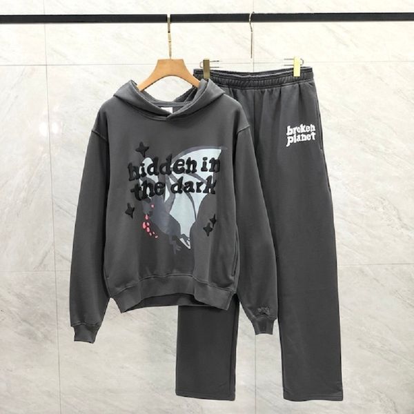 men's tracksuits men women set broken planet hoodies bat letter foam print hooded pullover couple hoody oversized sweatshirts 230824, Gray
men's tracksuits men women set broken planet hoodies bat letter foam print hooded pullover couple hoody oversized sweatshirts 230824, Gray