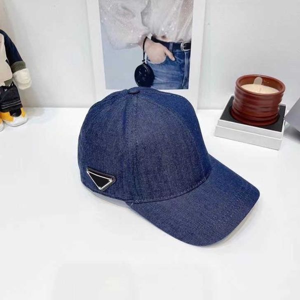 luxury designer hats baseball ball caps sports caps men letter dome with letter embroidered sunshade, Blue;gray
luxury designer hats baseball ball caps sports caps men letter dome with letter embroidered sunshade, Blue;gray