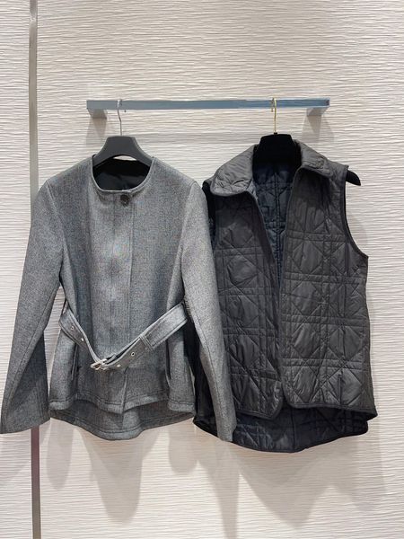women's hoodies sweatshirts 2023 jacket for women spring lapel coat belt decoration vintage long sleeves warm two sets female chic 230, Black
women's hoodies sweatshirts 2023 jacket for women spring lapel coat belt decoration vintage long sleeves warm two sets female chic 230, Black